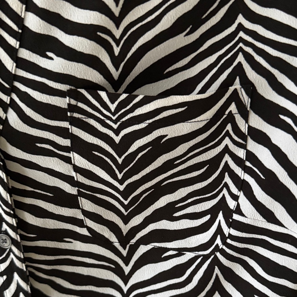 Talbots Black & White Zebra-Print button down blouse - Picture 4 of 9